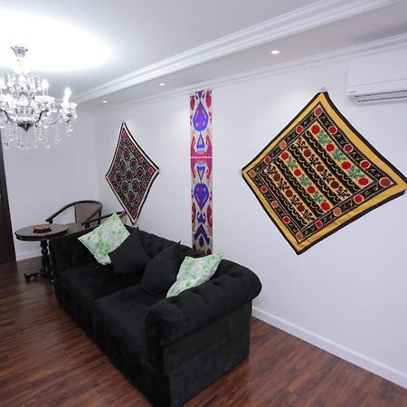 סמרקנד Overlooking Registan Square Luxury 2 Bedrooms Apartment מראה חיצוני תמונה